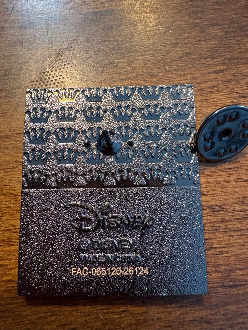 Disney Lion King Loungefly Pin- Yellow & Red